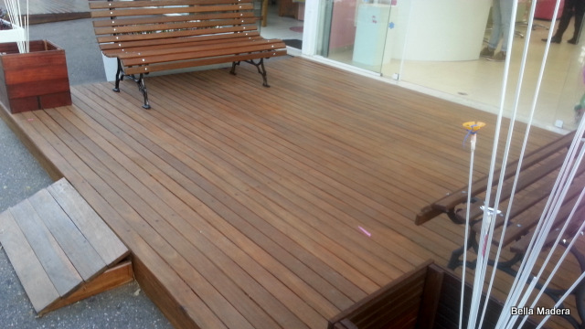 Deck de madeira maciça ipê